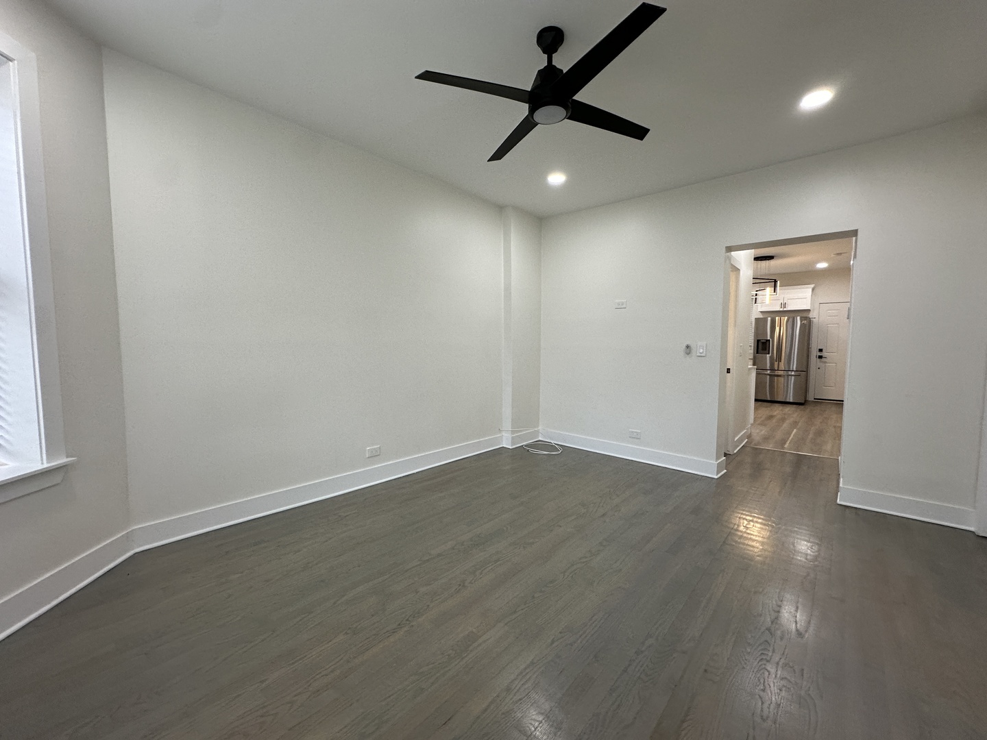 2630 N Fairfield Avenue Unit: 2R