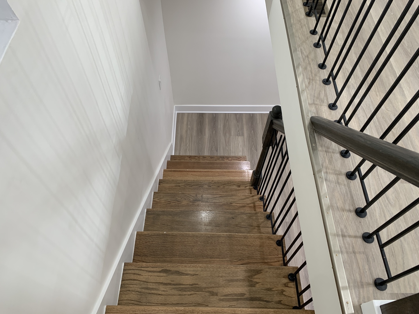 2630 N Fairfield Avenue Unit: 1R