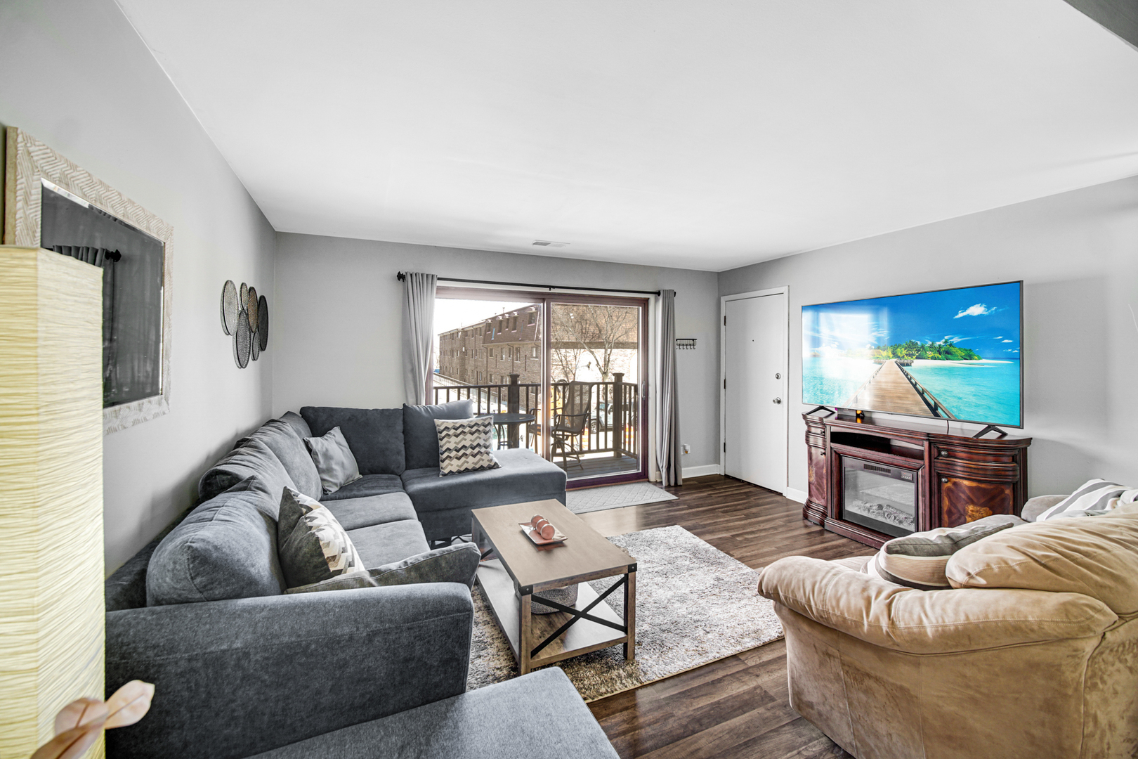 6458 N Northwest Highway Unit: A4
