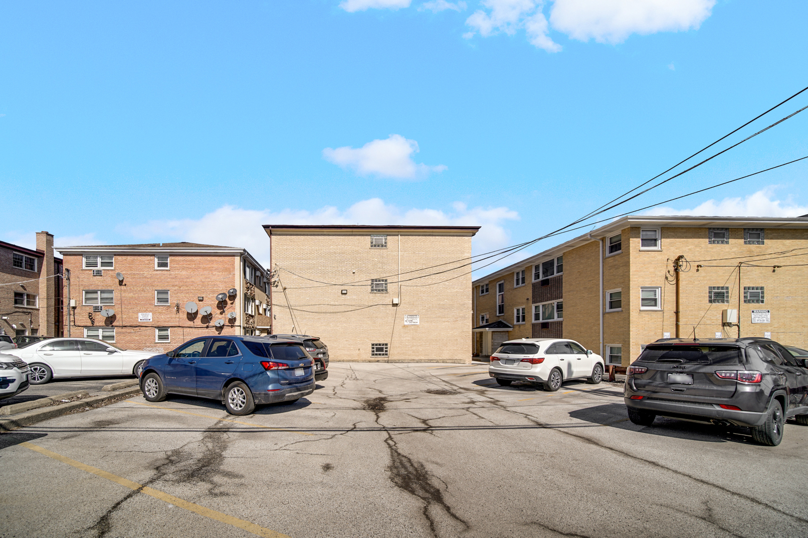 6458 N Northwest Highway Unit: A4