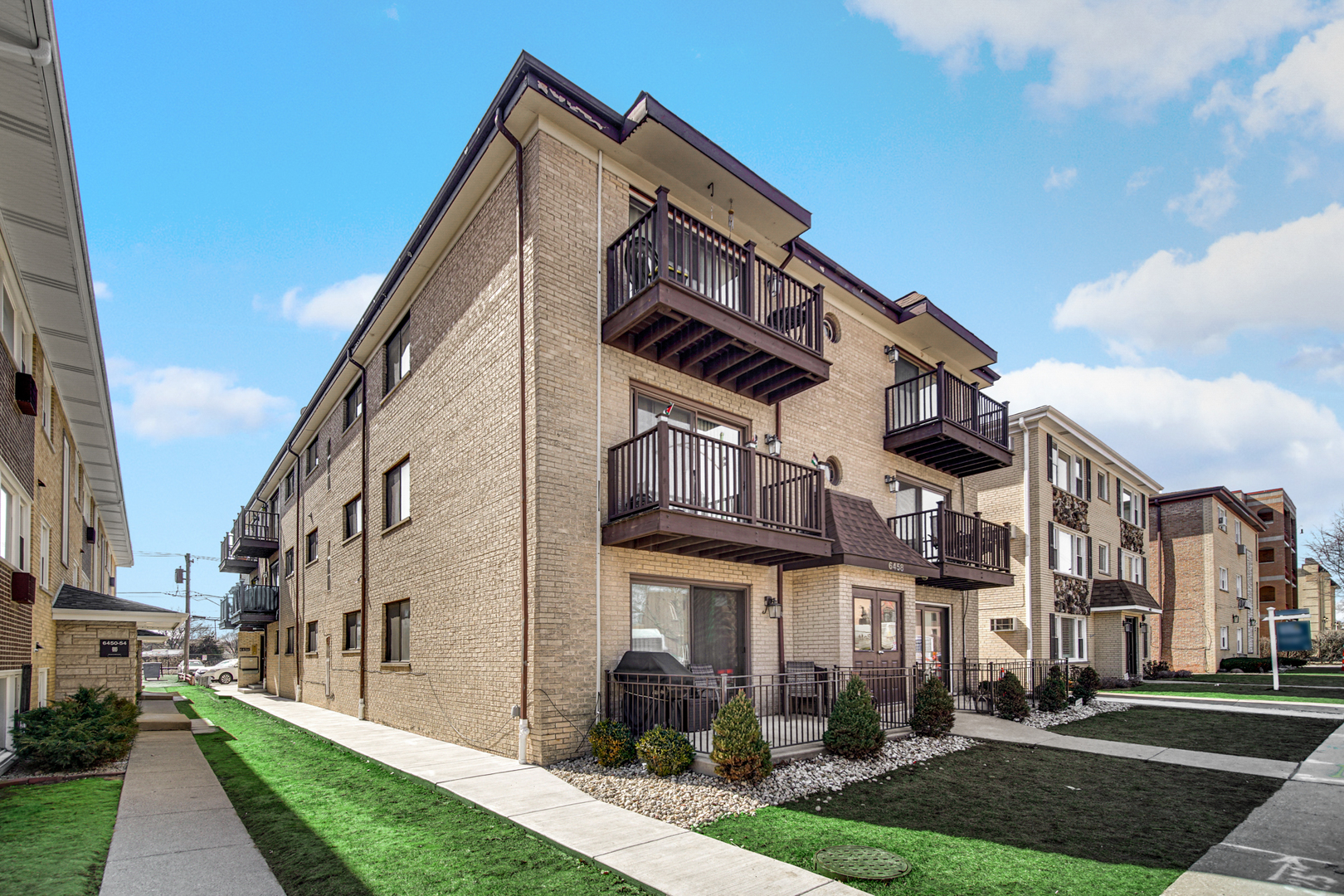 6458 N Northwest Highway Unit: A4