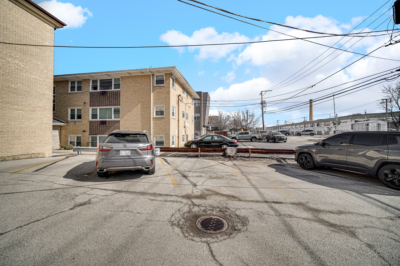 6458 N Northwest Highway Unit: A4