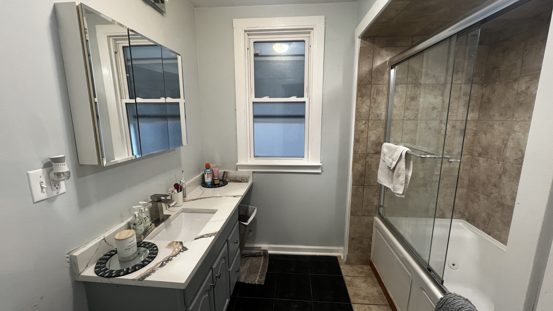 2424 W Charleston Street Unit: 1