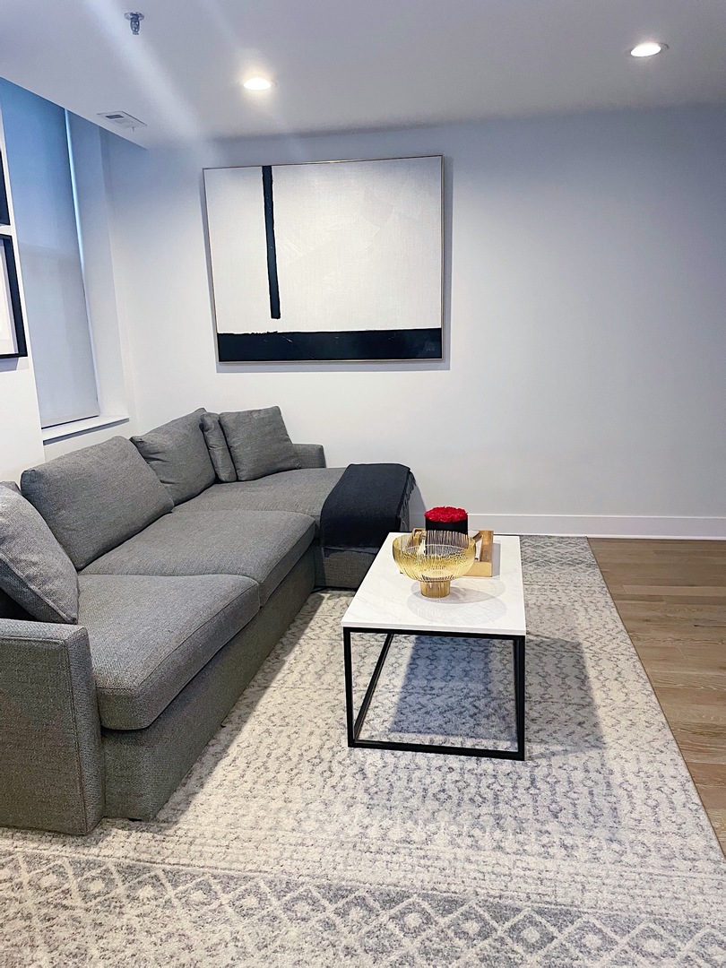 680 S Federal Street Unit: 808