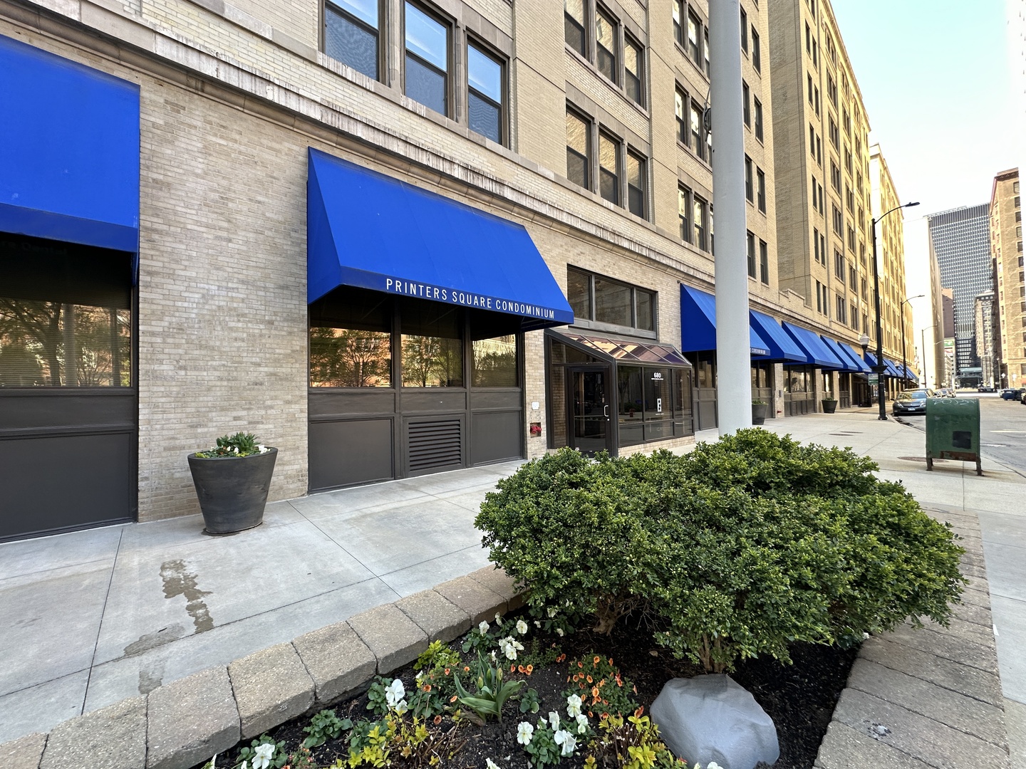 680 S Federal Street Unit: 808