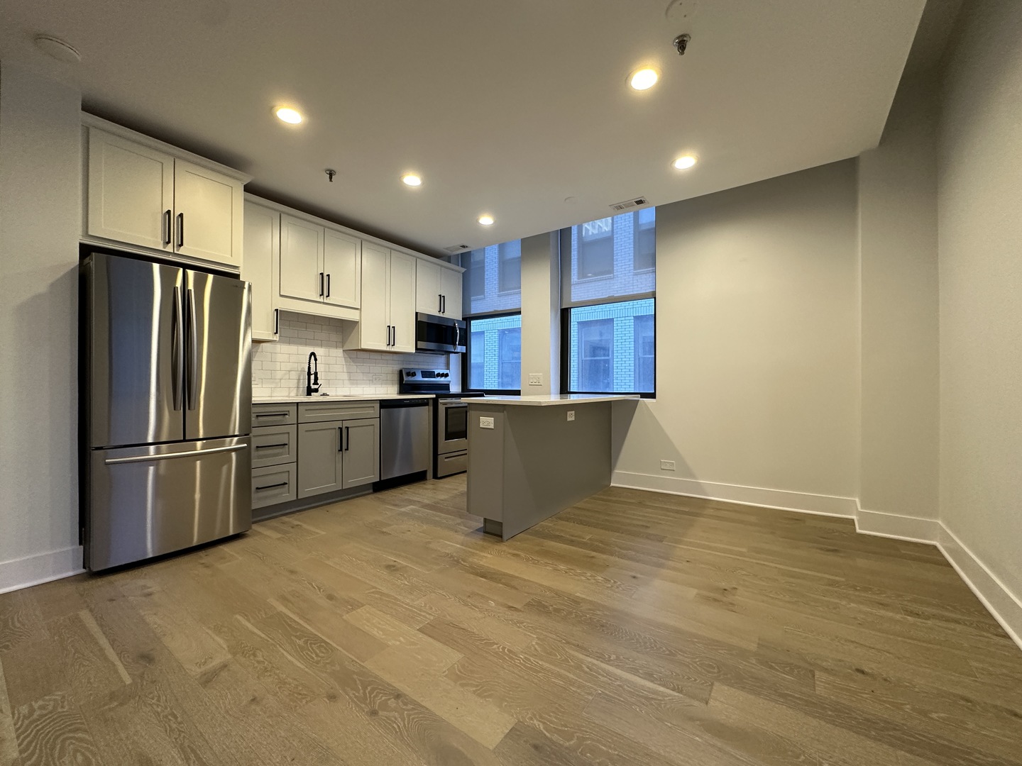 680 S Federal Street Unit: 808