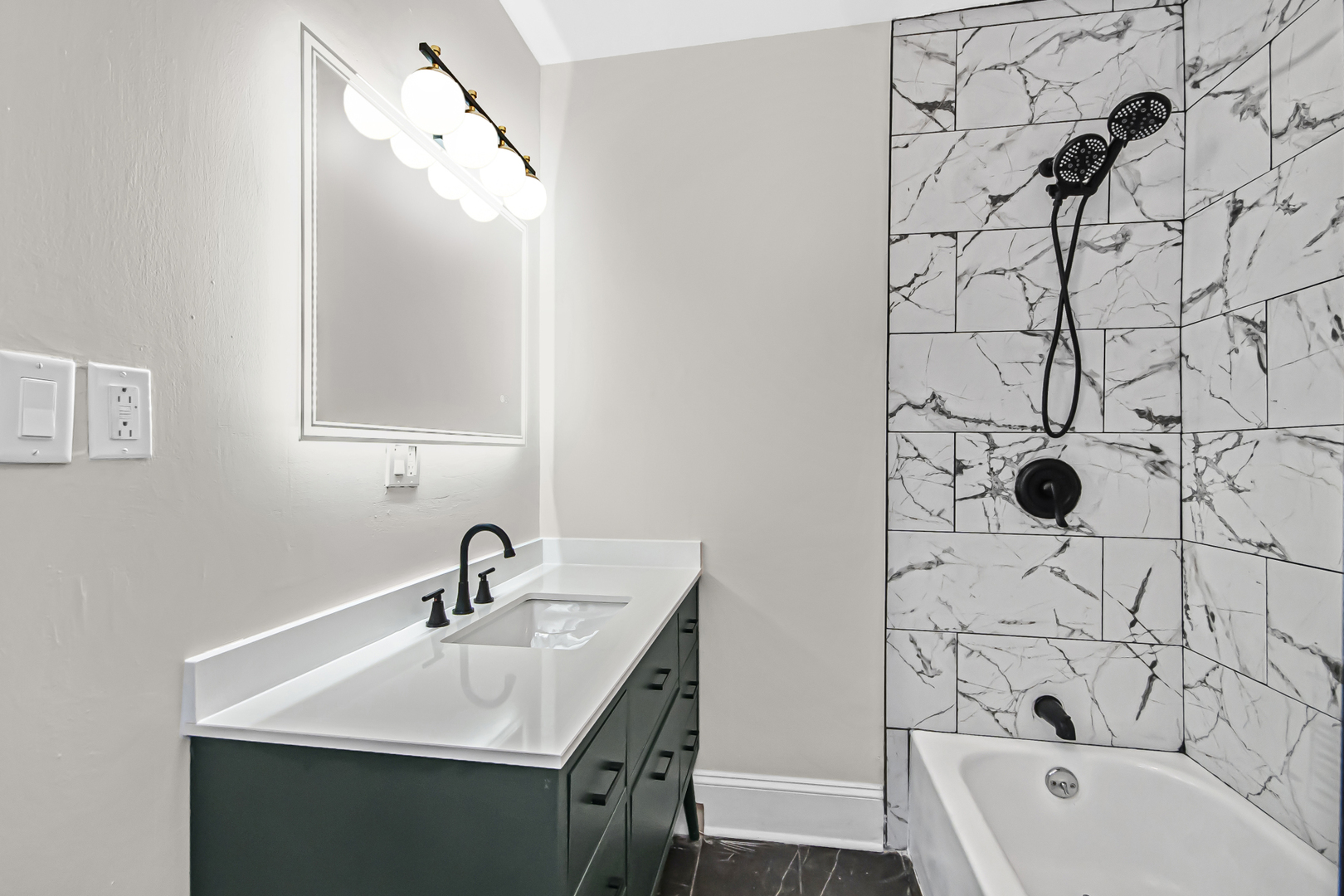 1337 N Western Avenue Unit: 1