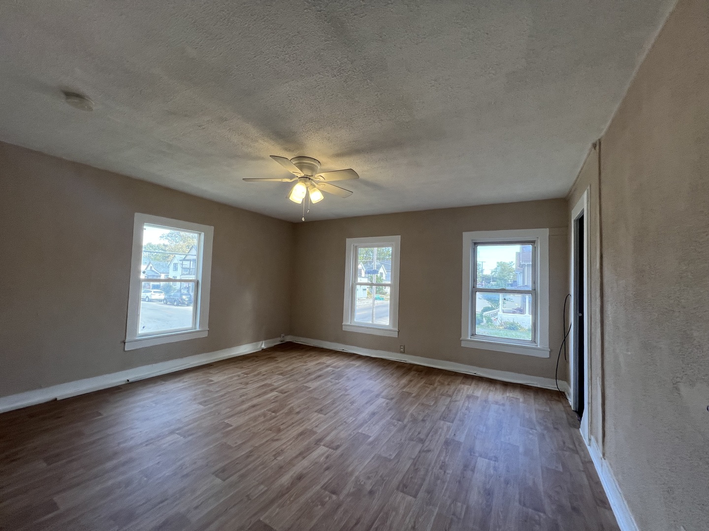 307 S 4th Avenue