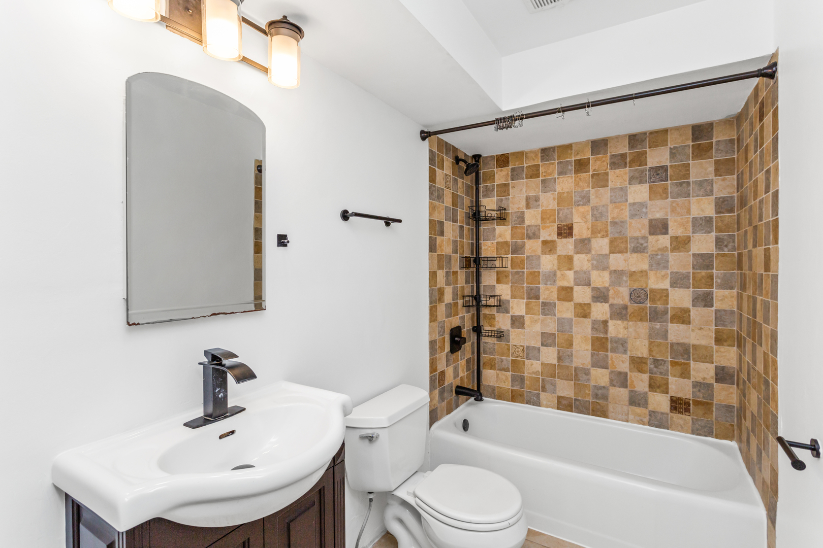 7952 Madison Street Unit: 1E