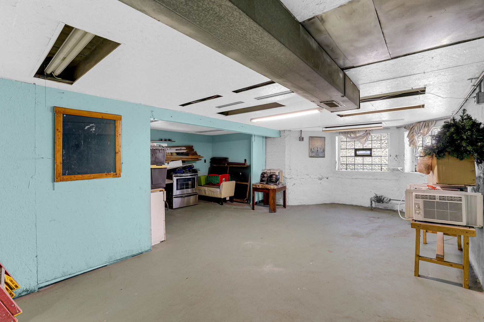 1426 S 57th Court