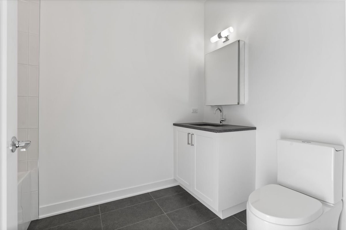 1340 W Chestnut Street Unit: 303