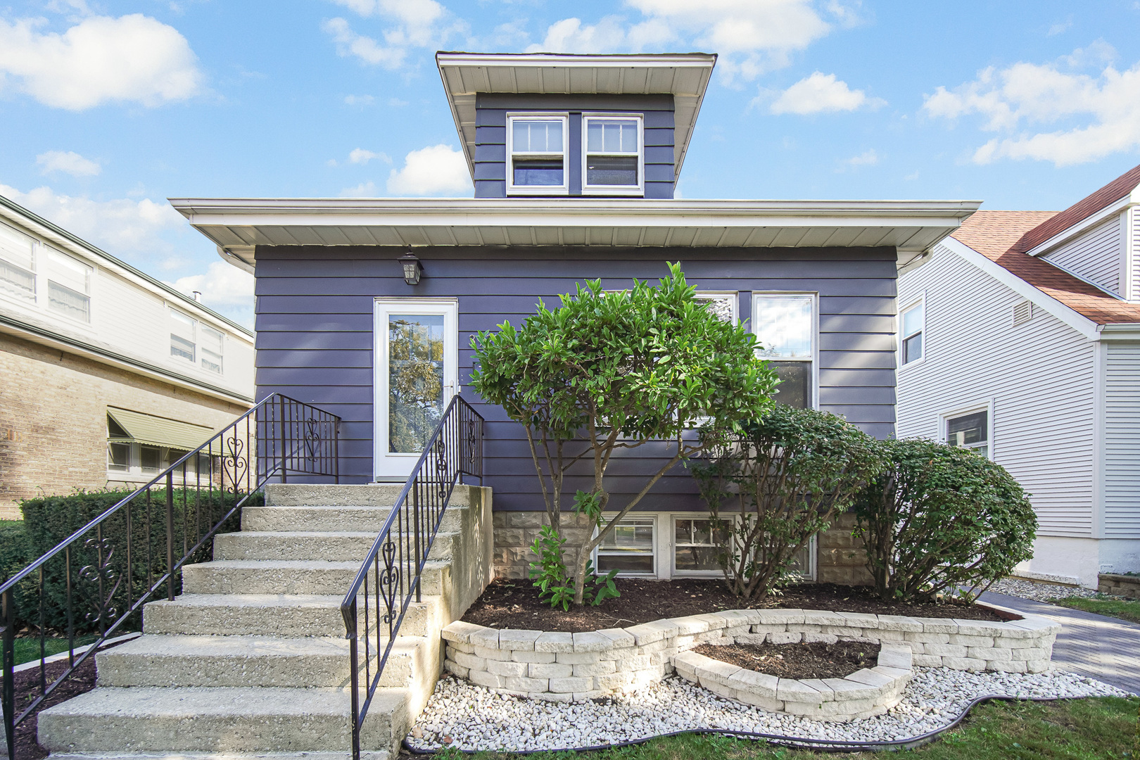 3921 Sunnyside Avenue