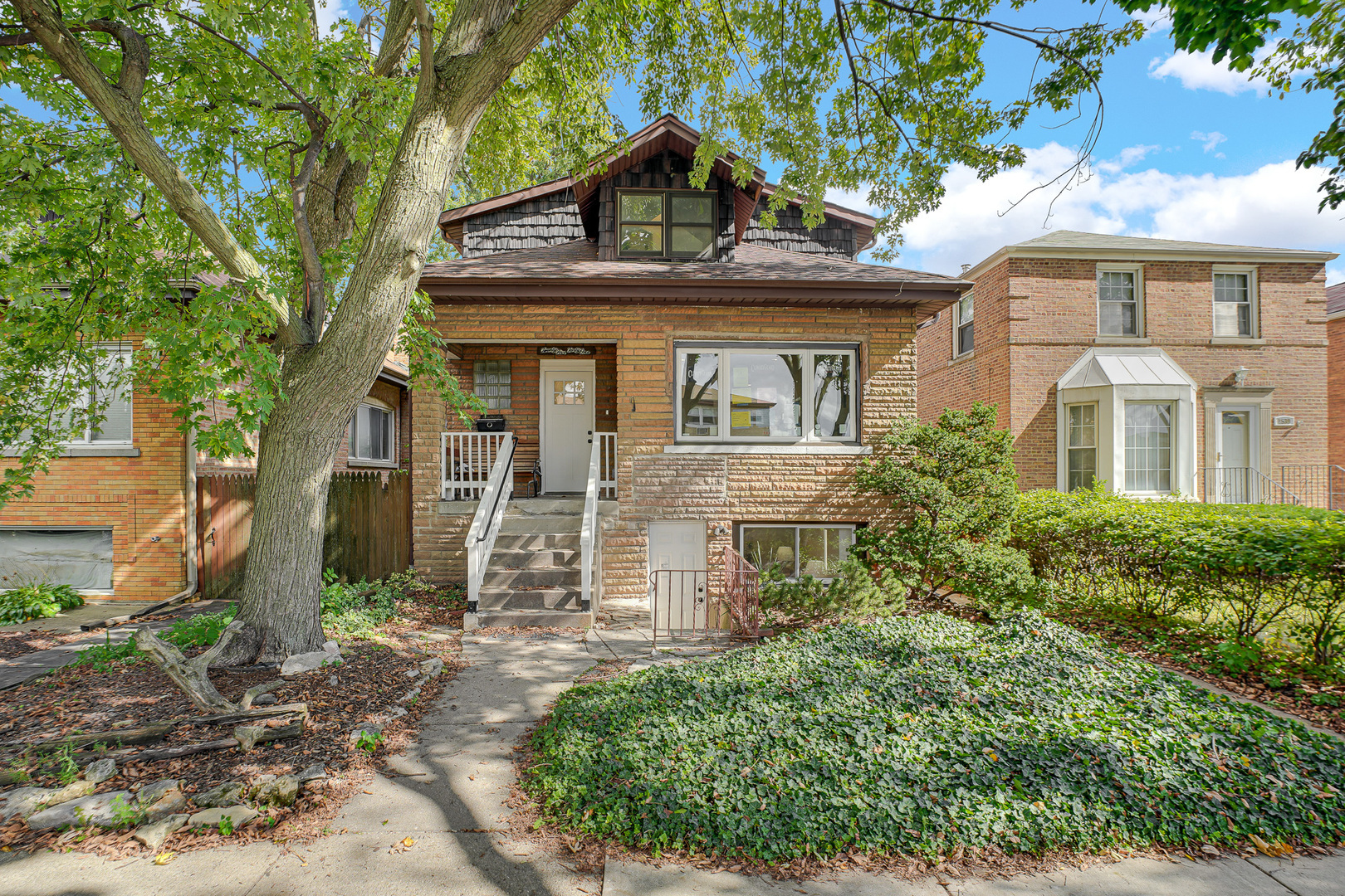 2541 N 76th Avenue