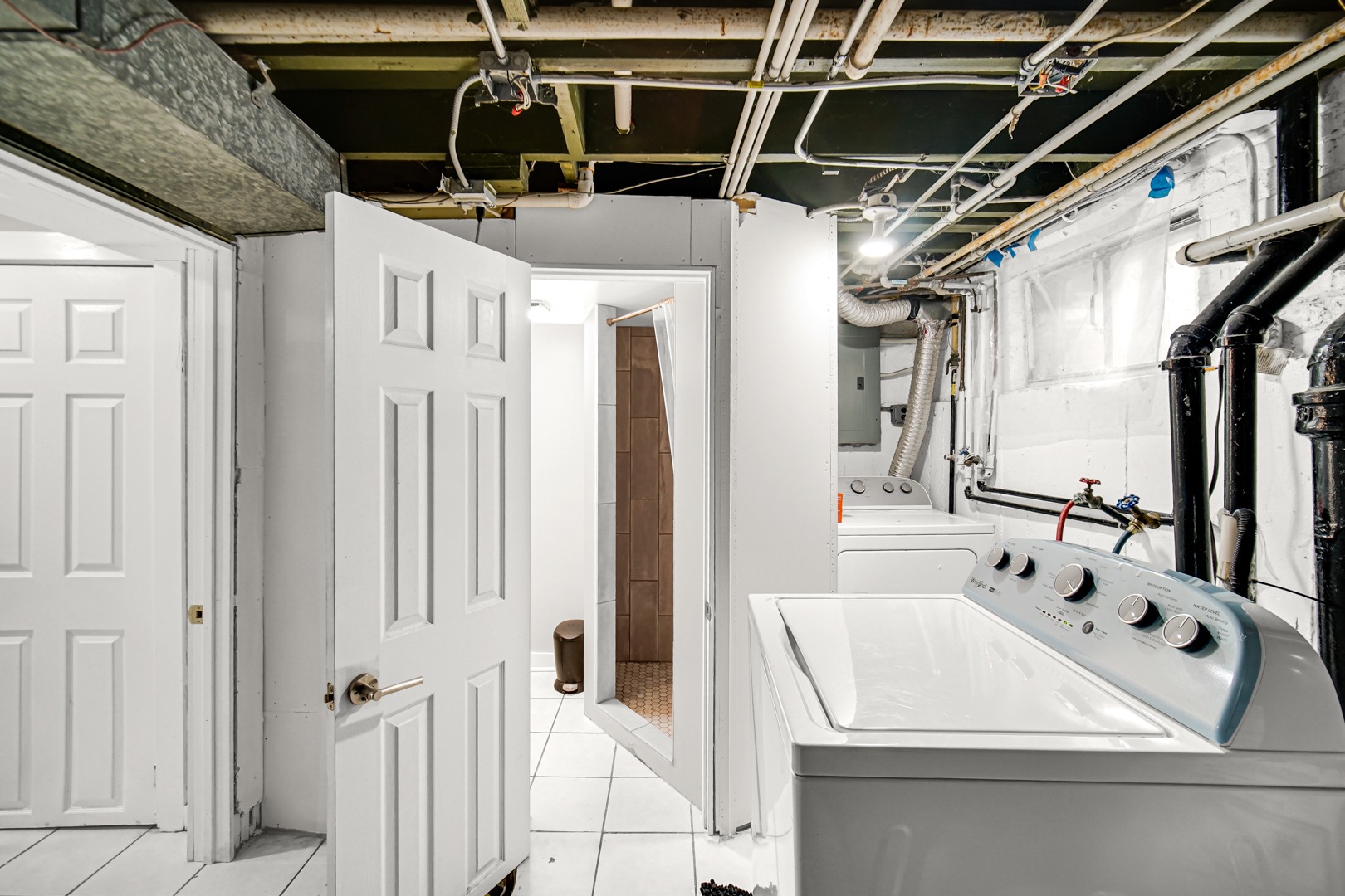 2831 N Austin Avenue