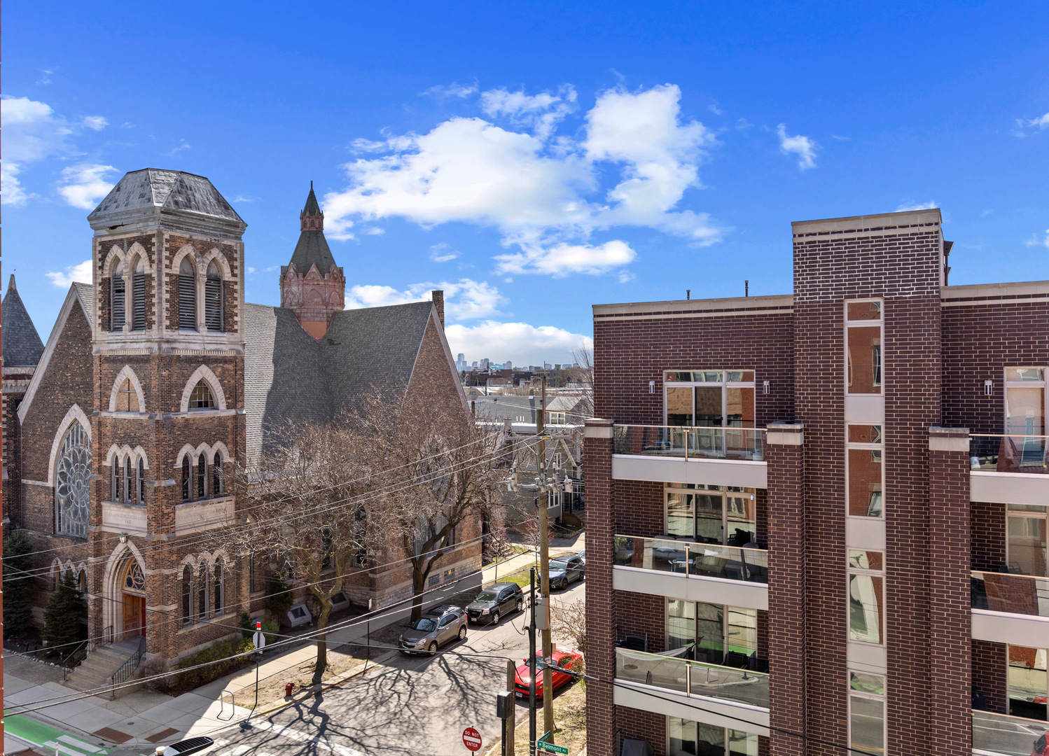 2700 W BELMONT Avenue Unit: 402