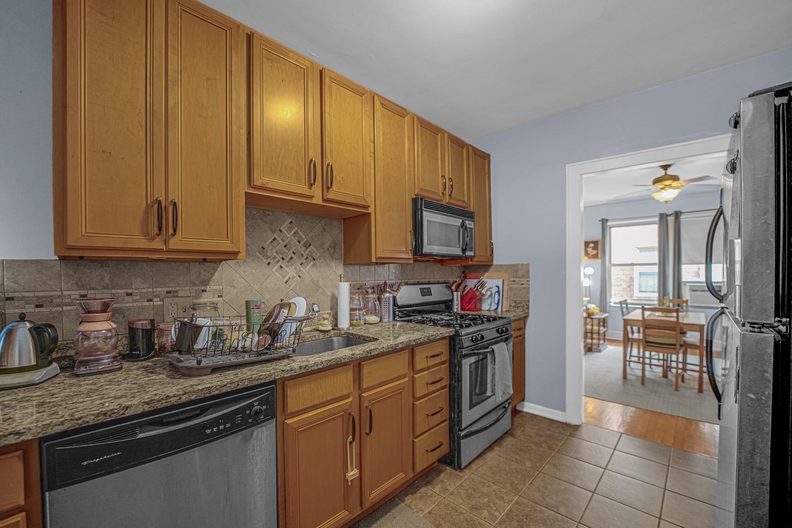 4126 N Kedvale Avenue Unit: 202