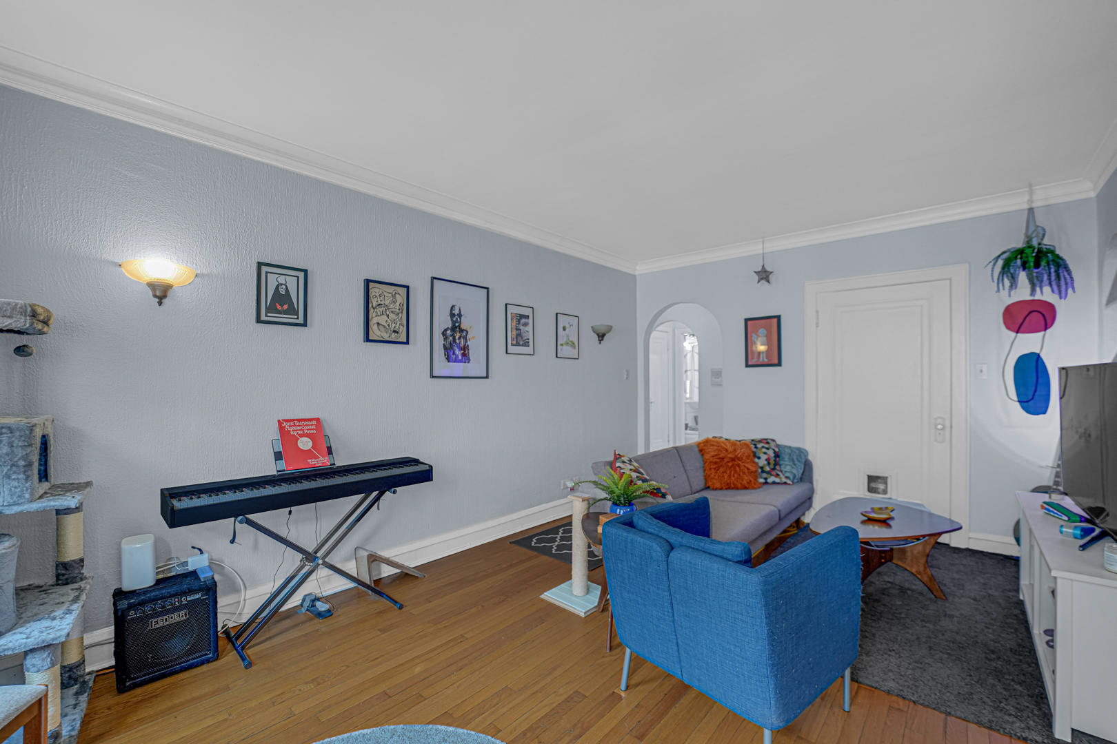 4126 N Kedvale Avenue Unit: 202