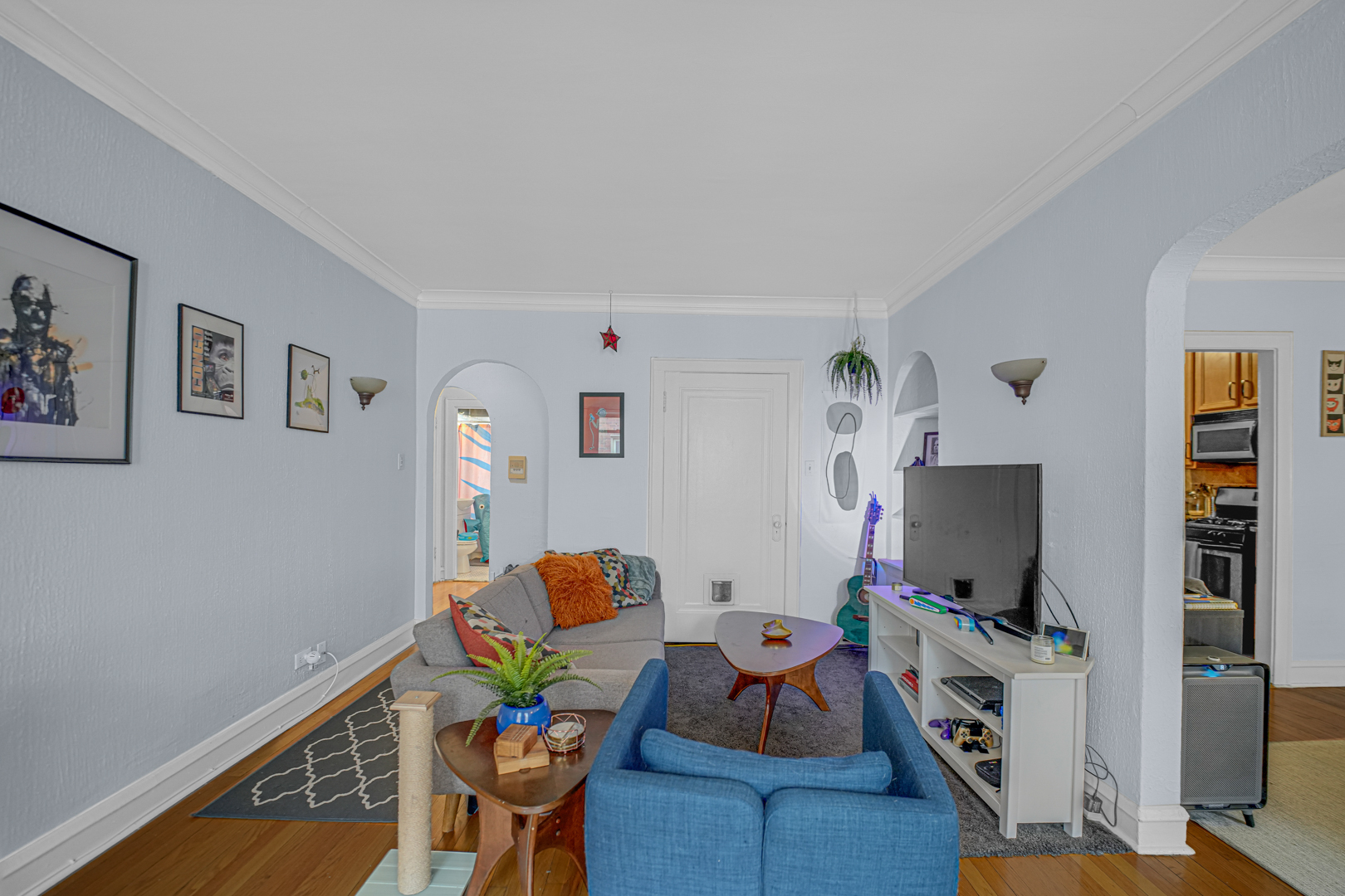 4126 N Kedvale Avenue Unit: 202
