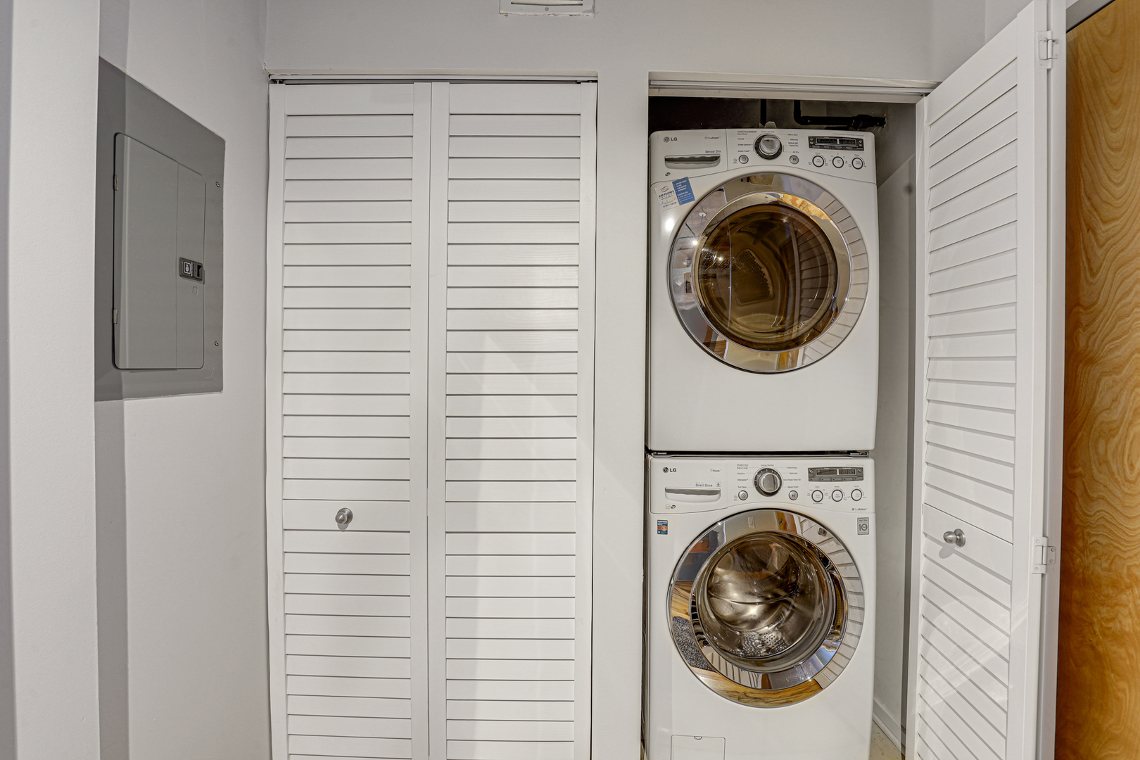 6 S Laflin Street Unit: 801