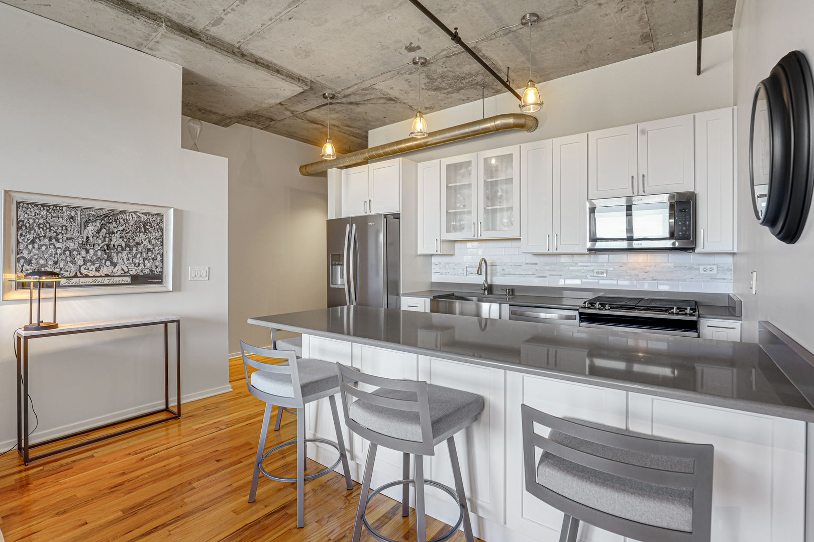 6 S Laflin Street Unit: 801
