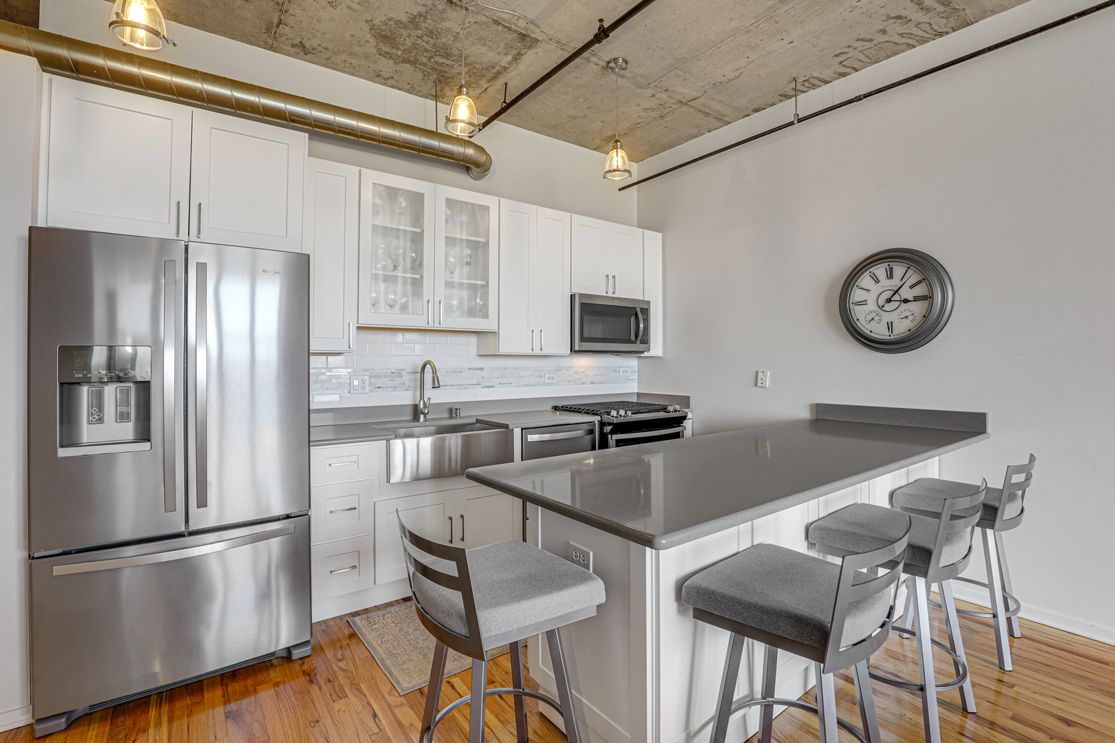 6 S Laflin Street Unit: 801