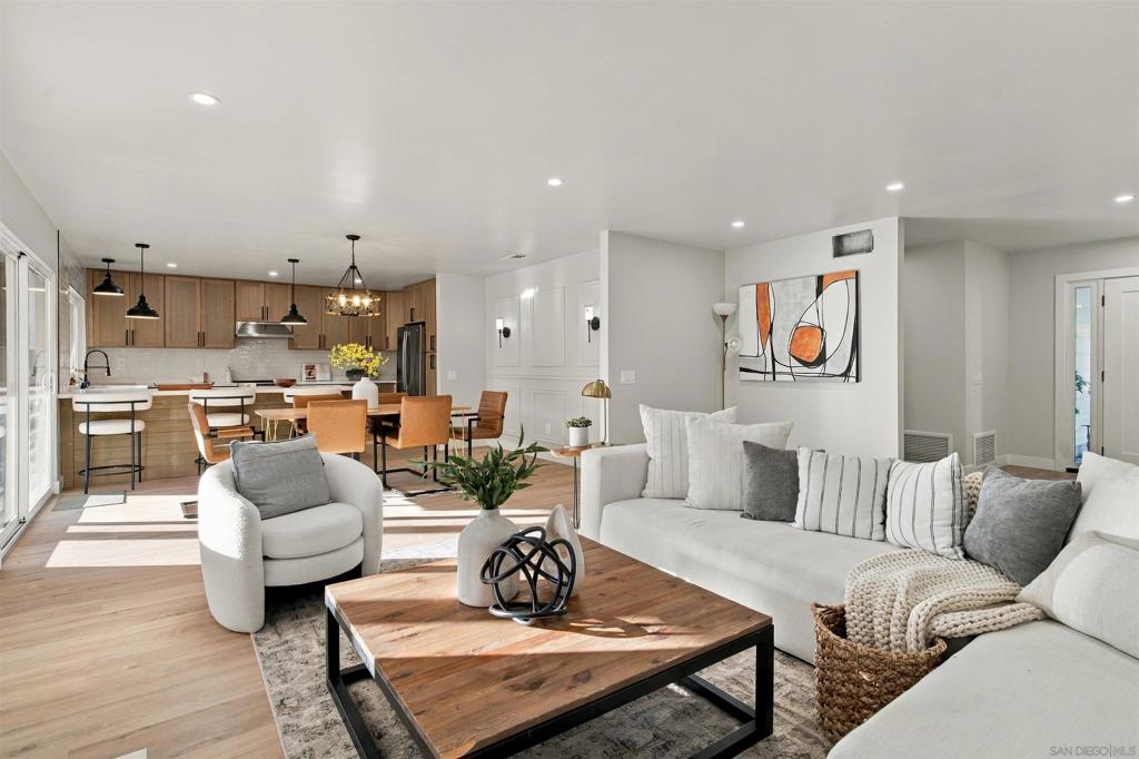 17506 Plaza Karena