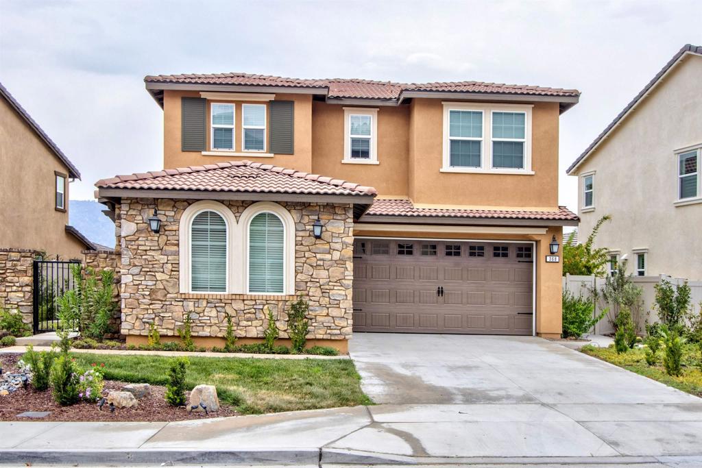 368 Ventasso Way
