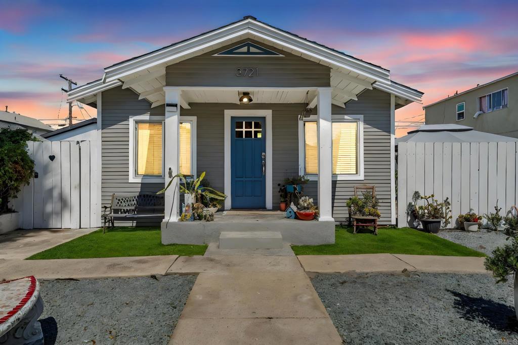 3721 Chamoune Avenue