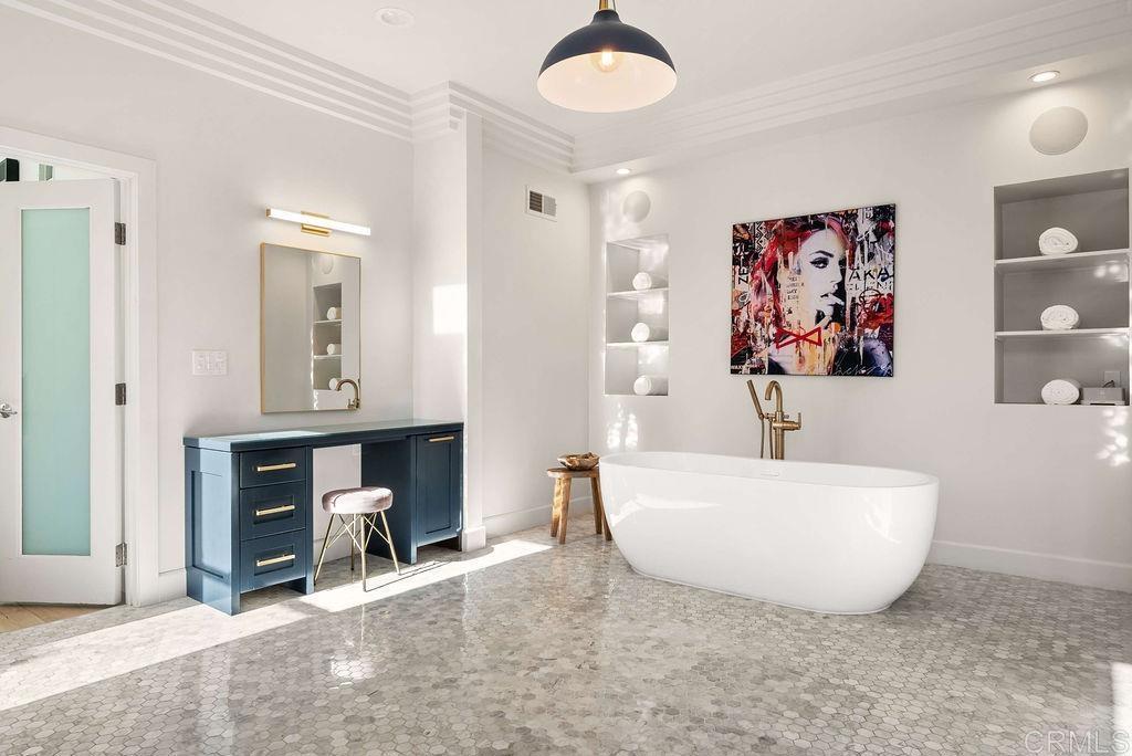 3866 Alta Mesa Drive