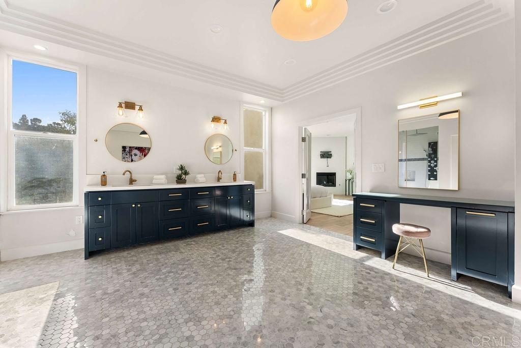 3866 Alta Mesa Drive