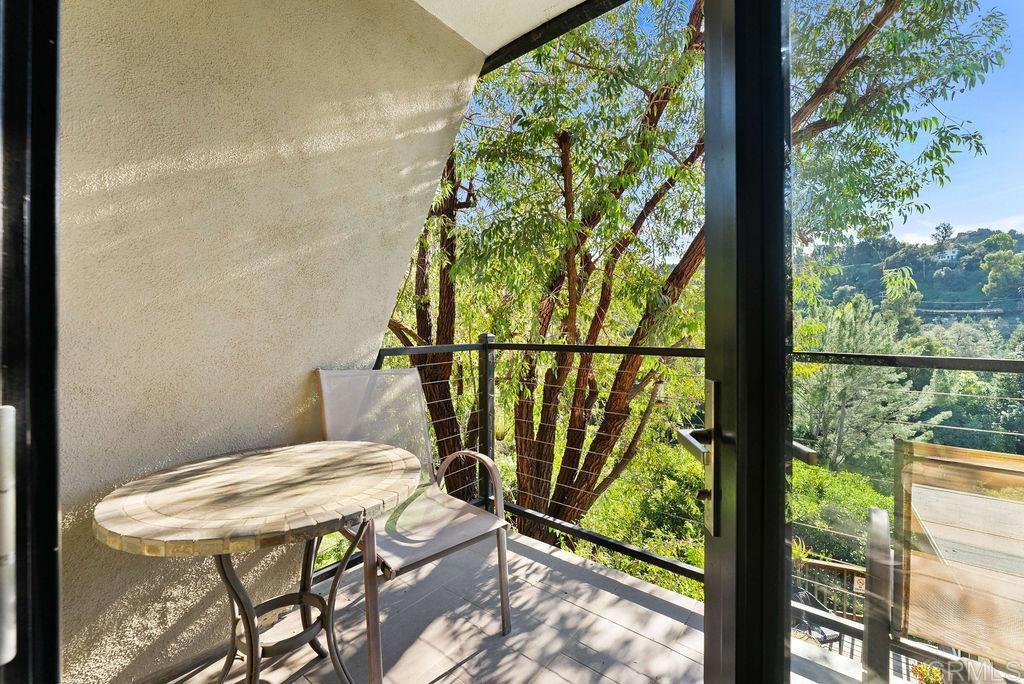 3866 Alta Mesa Drive