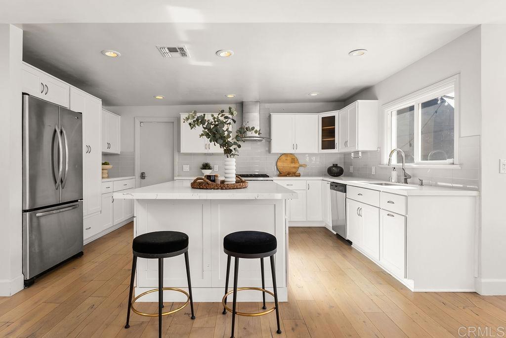 3866 Alta Mesa Drive