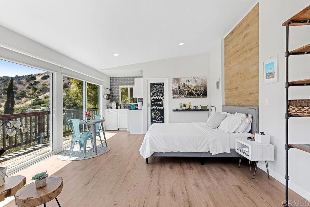 3866 Alta Mesa Drive