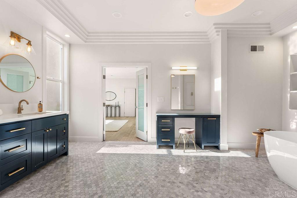 3866 Alta Mesa Drive