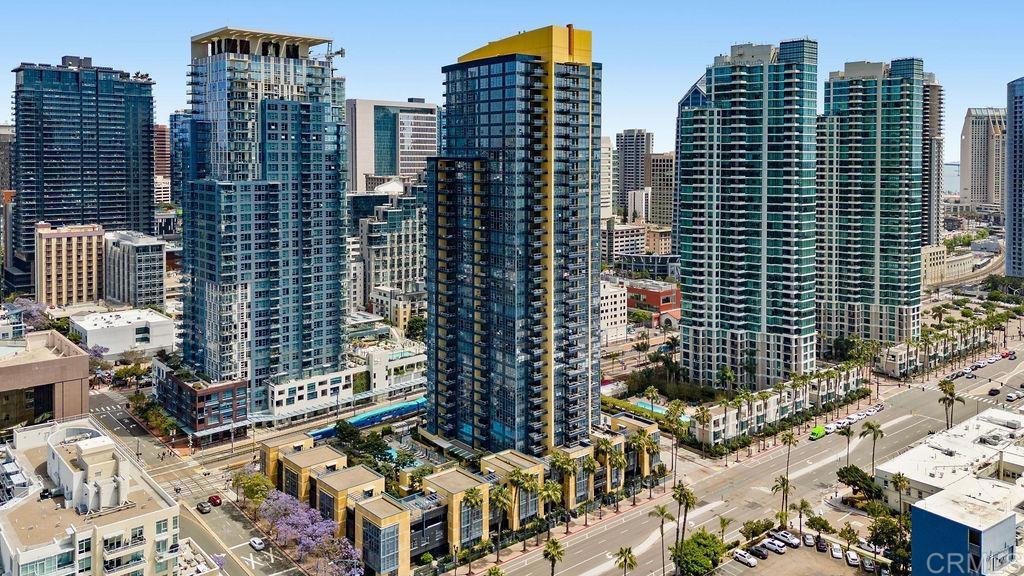 1325 Pacific Highway 1407