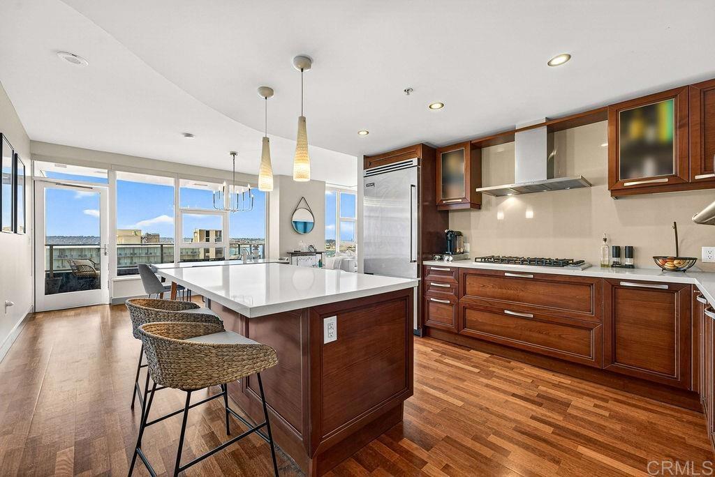 1325 Pacific Highway 1407