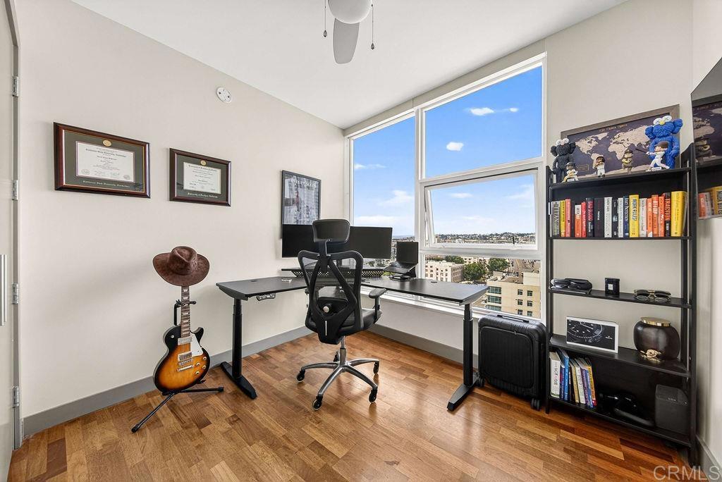 1325 Pacific Highway 1407