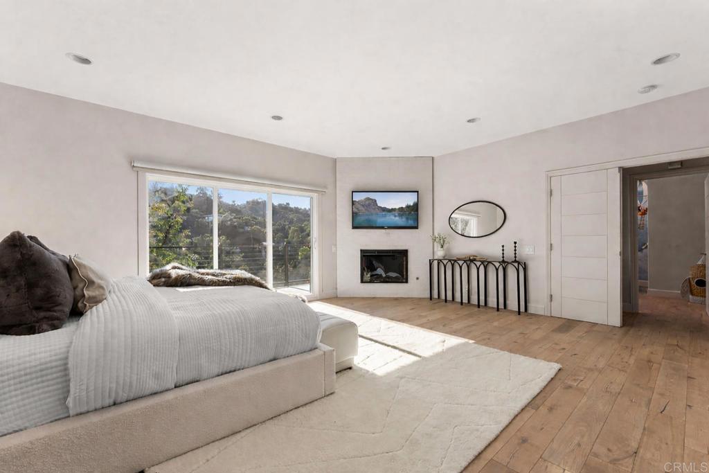 3866 Alta Mesa Drive
