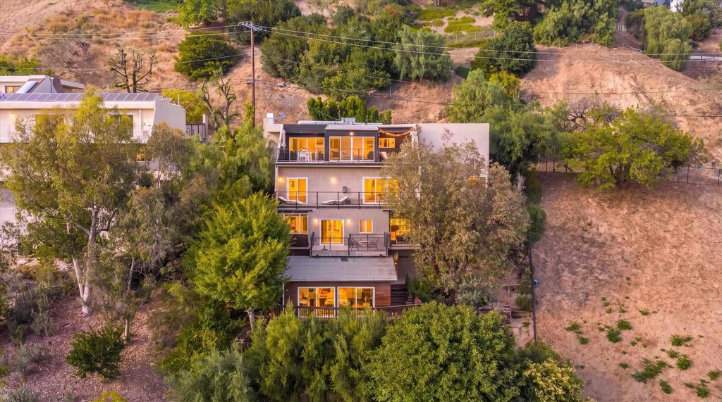 3866 Alta Mesa Drive