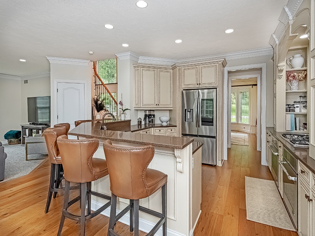 906 Big Bear Court