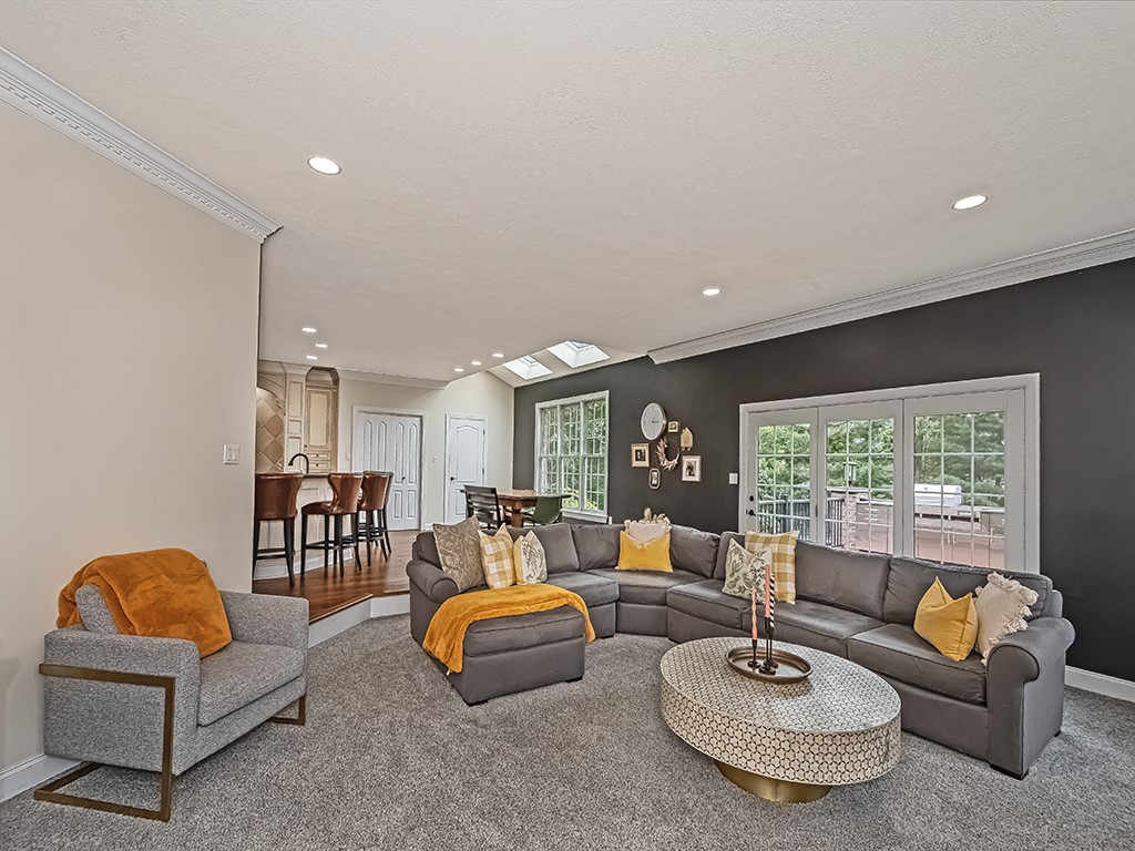 906 Big Bear Court