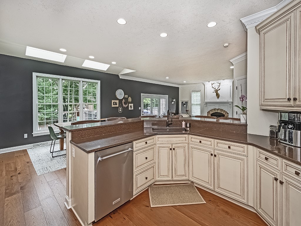 906 Big Bear Court