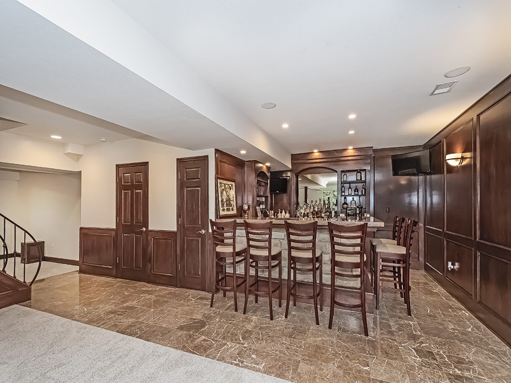 906 Big Bear Court