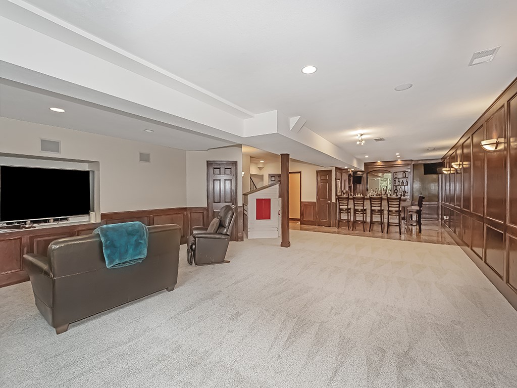 906 Big Bear Court