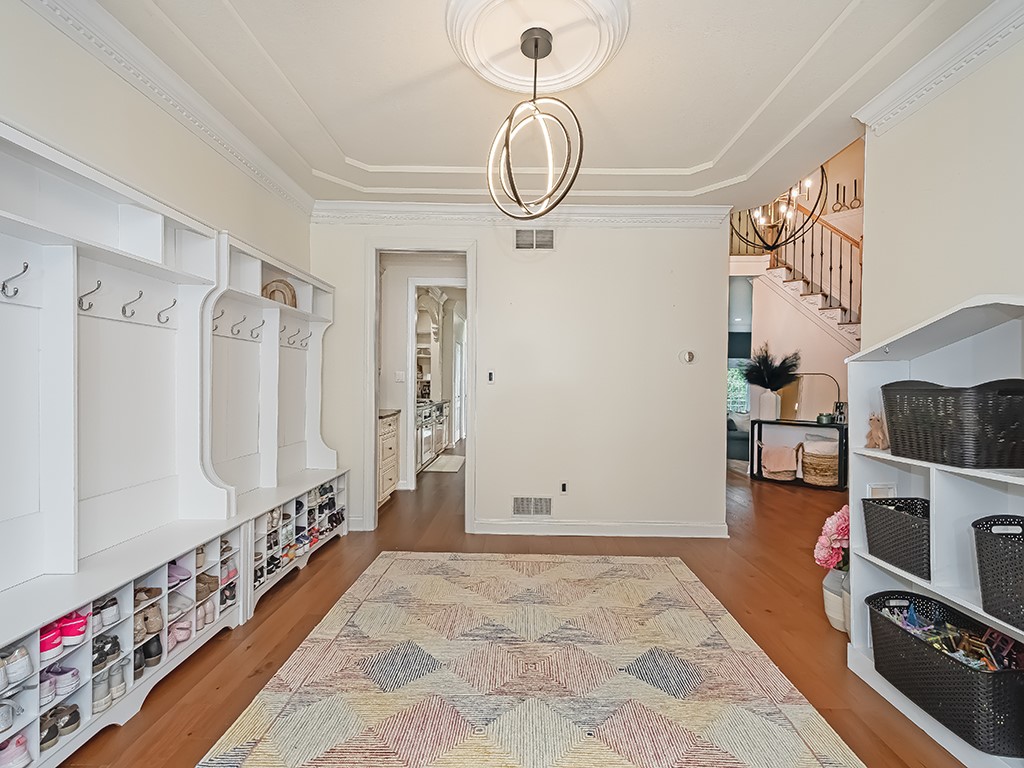 906 Big Bear Court