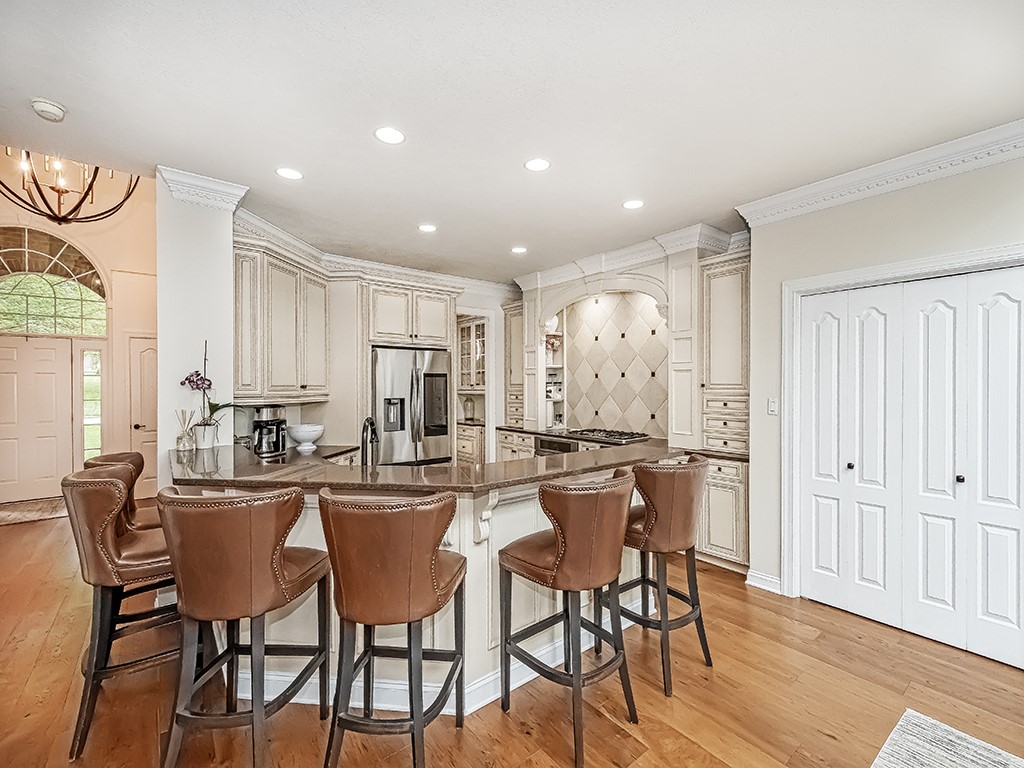 906 Big Bear Court