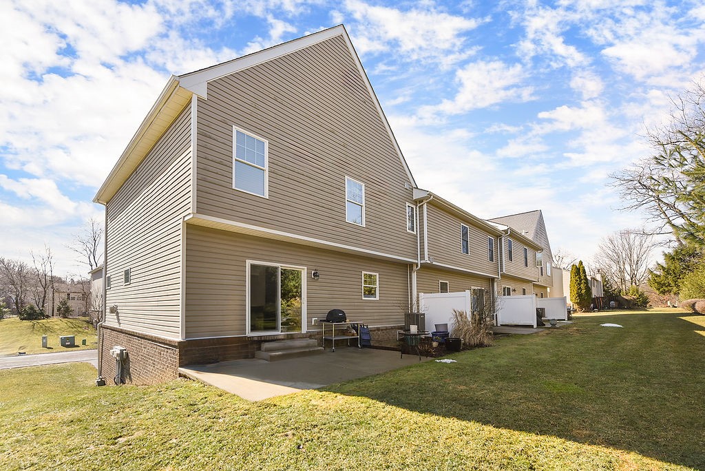 3095 Raintree Drive