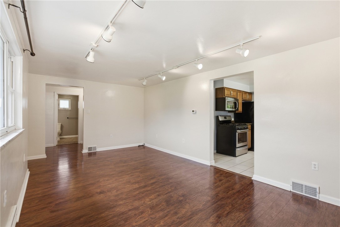 20 Florian Dr