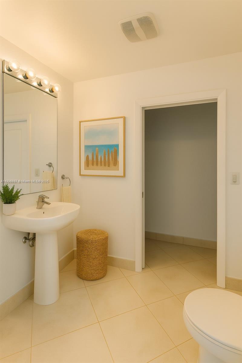 1900 N Bayshore Dr Unit: 3218