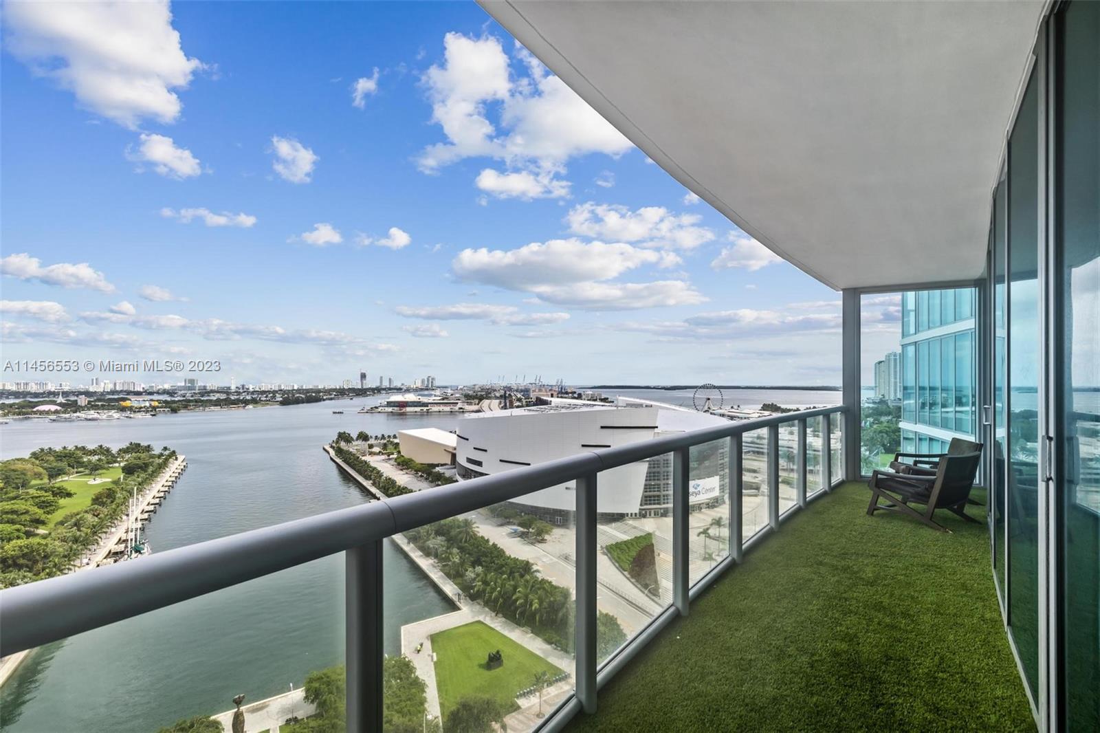 888 Biscayne Blvd Unit: 1809